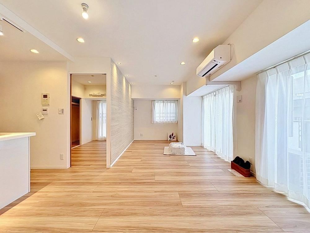2LDK+S apartment in Taito Ward, Tokyo - Photo 1