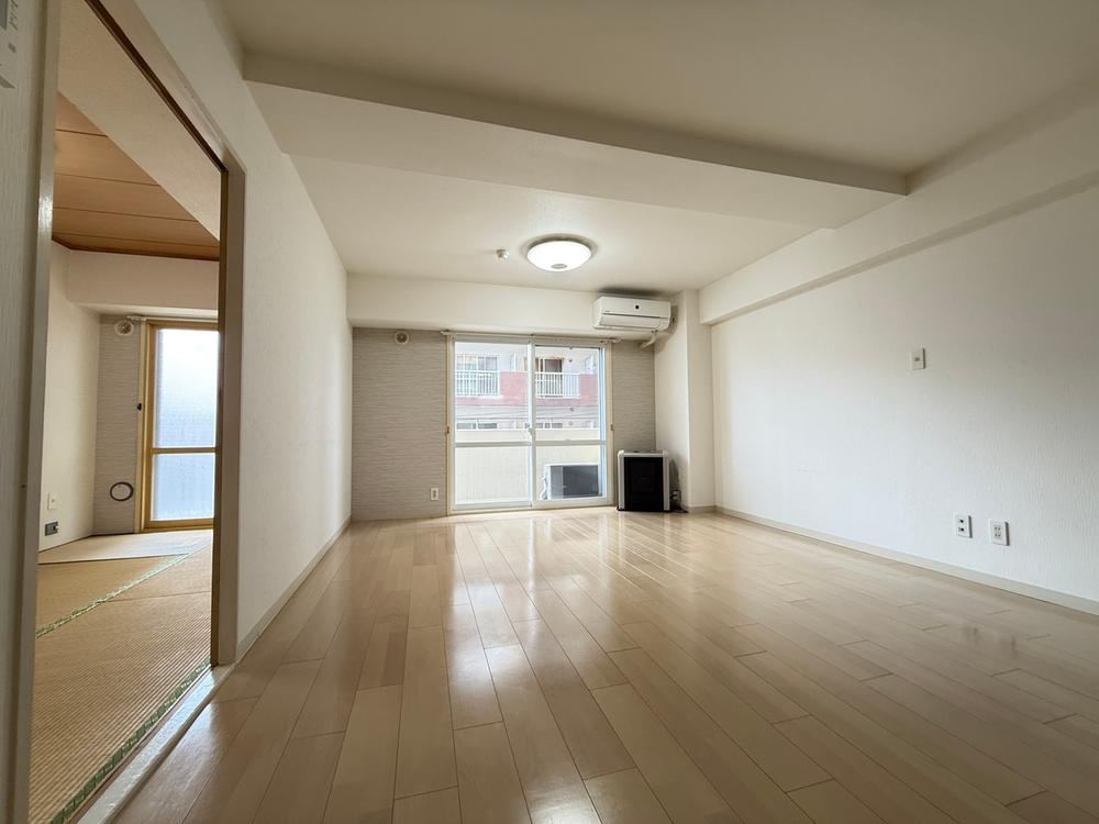 2LDK apartment in Chuo Ward, Sapporo, Hokkaido - Photo 1