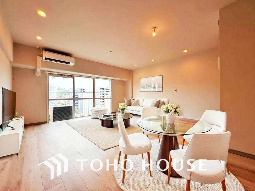 2LDK+S apartment in Naka Ward, Yokohama, Kanagawa - Photo 1