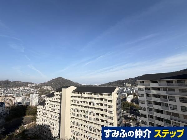4LDK apartment in Suma Ward, Kobe, Hyogo - Photo 1
