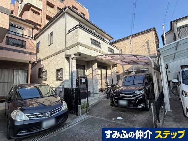 4LDK house in Hirakata, Osaka - Photo 1