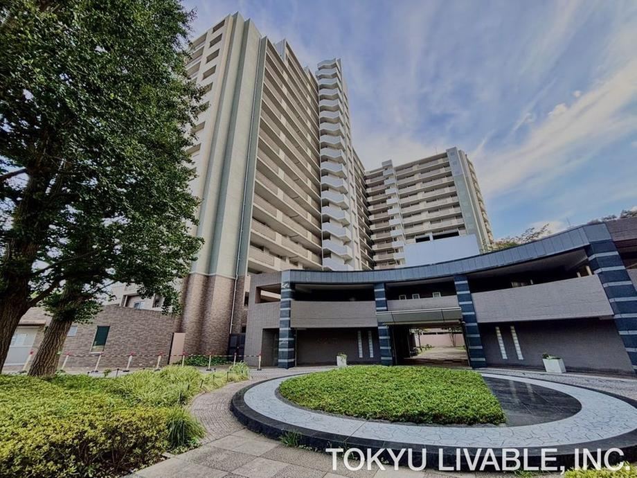 3LDK apartment in Wako, Saitama - Photo 1