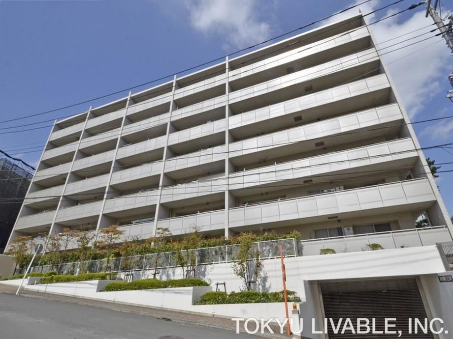 3LDK apartment in Totsuka Ward, Yokohama, Kanagawa - Photo 1