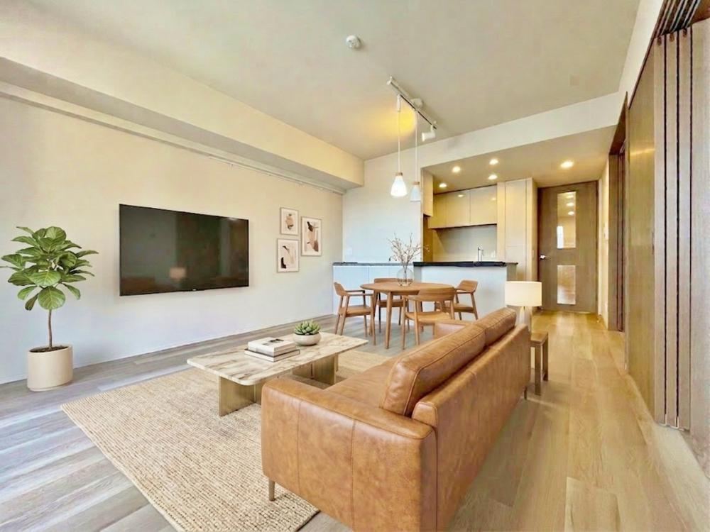 3LDK apartment in Shinjuku Ward, Tokyo - Photo 1