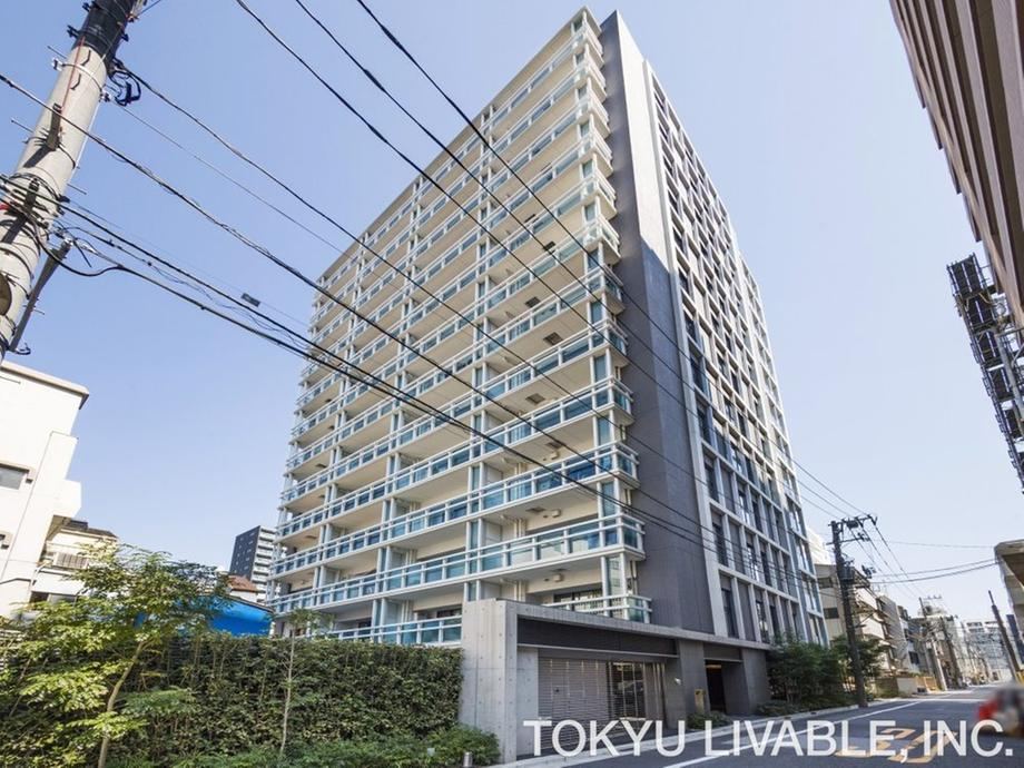 2LDK+S apartment in Koto Ward, Tokyo - Photo 1
