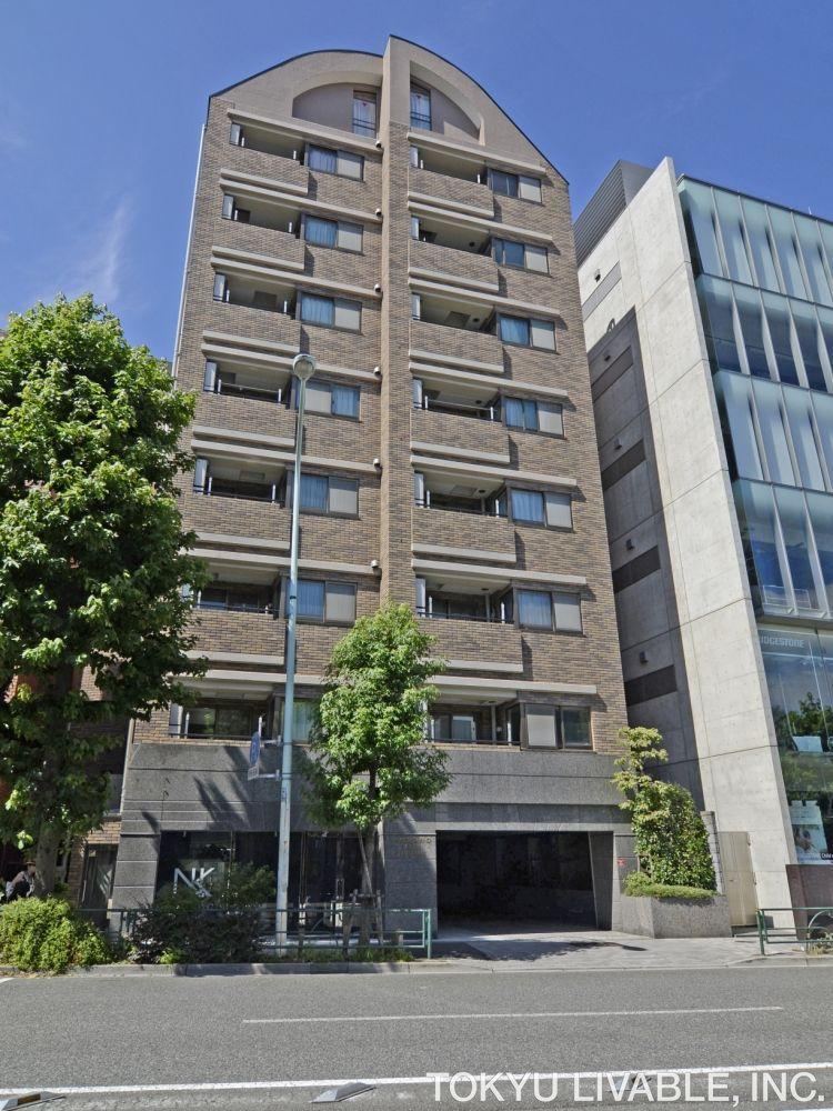 1LDK apartment in Shibuya Ward, Tokyo - Photo 1