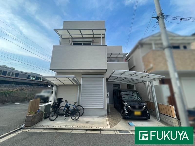 3LDK house in Daito, Osaka - Photo 1