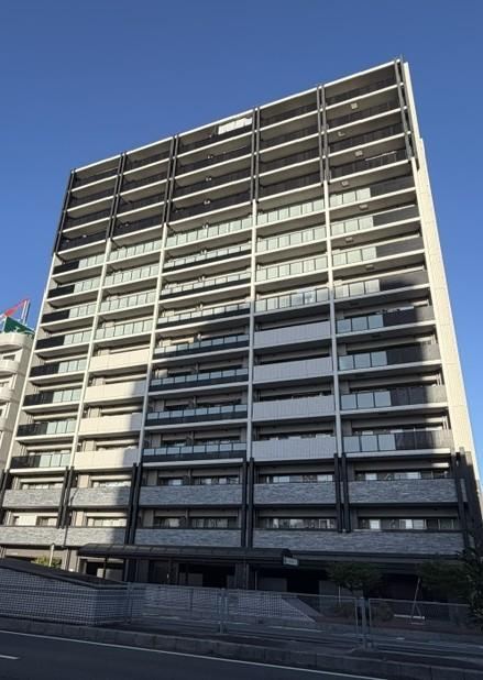 3LDK apartment in Yokkaichi, Mie - Photo 1