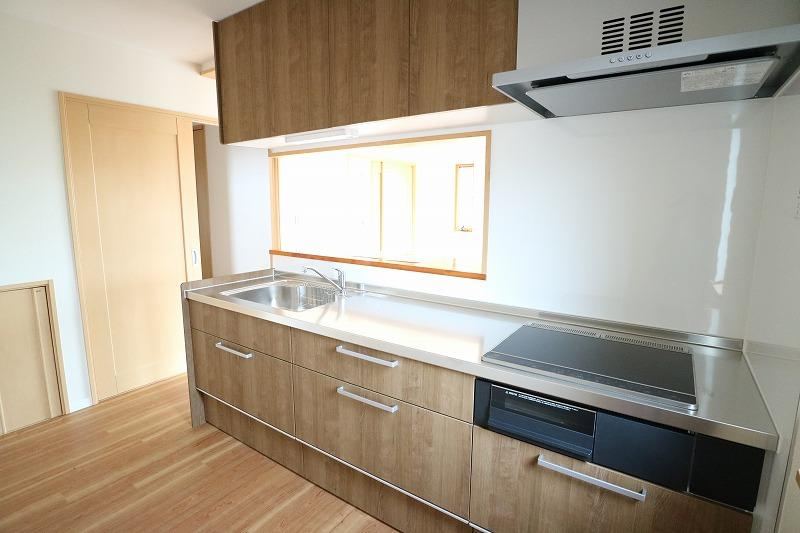 4LDK house in Ryugasaki, Ibaraki - Photo 1