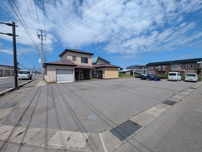 668 m² land in Goshogawara, Aomori - Photo 1