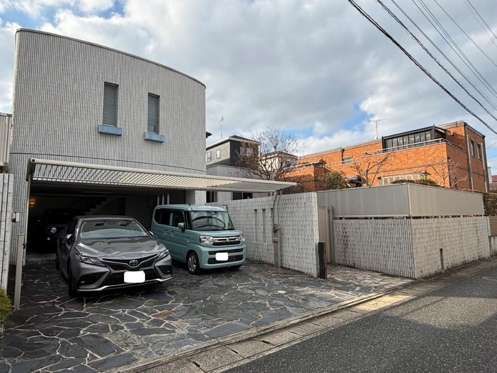5LDK house in Higashi Ward, Fukuoka - Photo 1