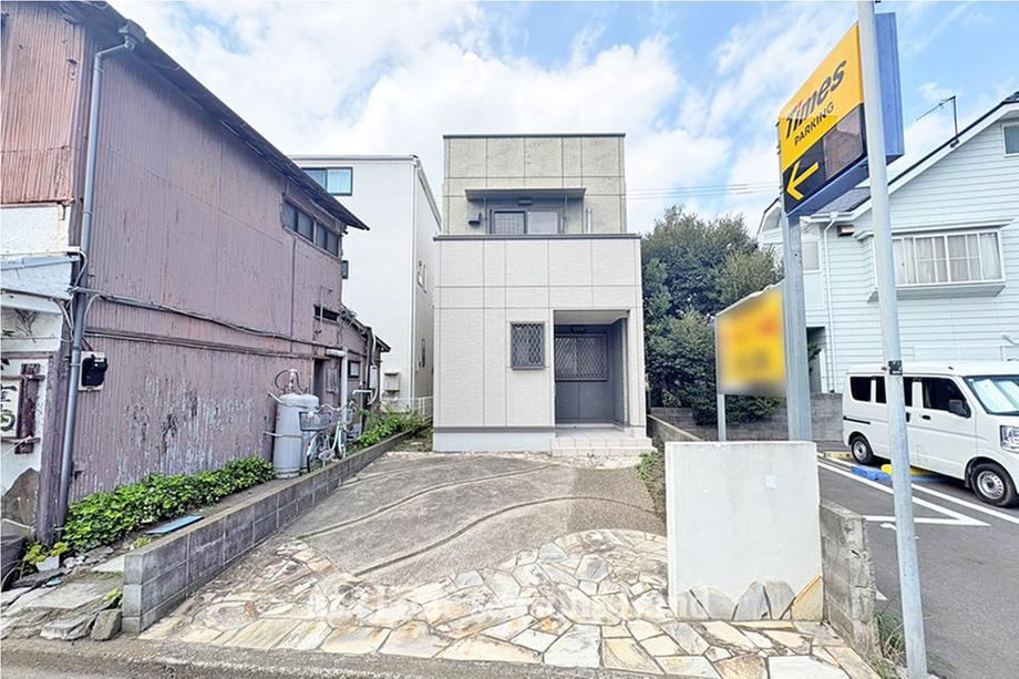 3LDK house in Chigasaki, Kanagawa - Photo 1