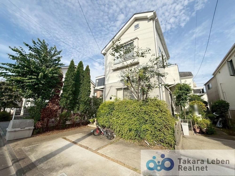3LDK house in Fuchu, Tokyo - Photo 1