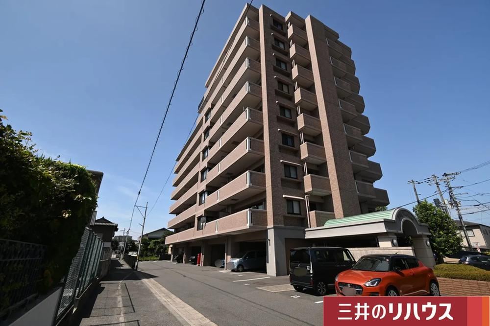 3LDK apartment in Naka Ward, Okayama - Photo 1