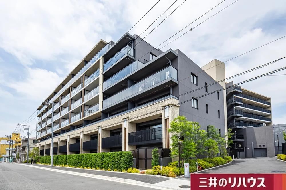 3LDK apartment in Nishi Ward, Yokohama, Kanagawa - Photo 1