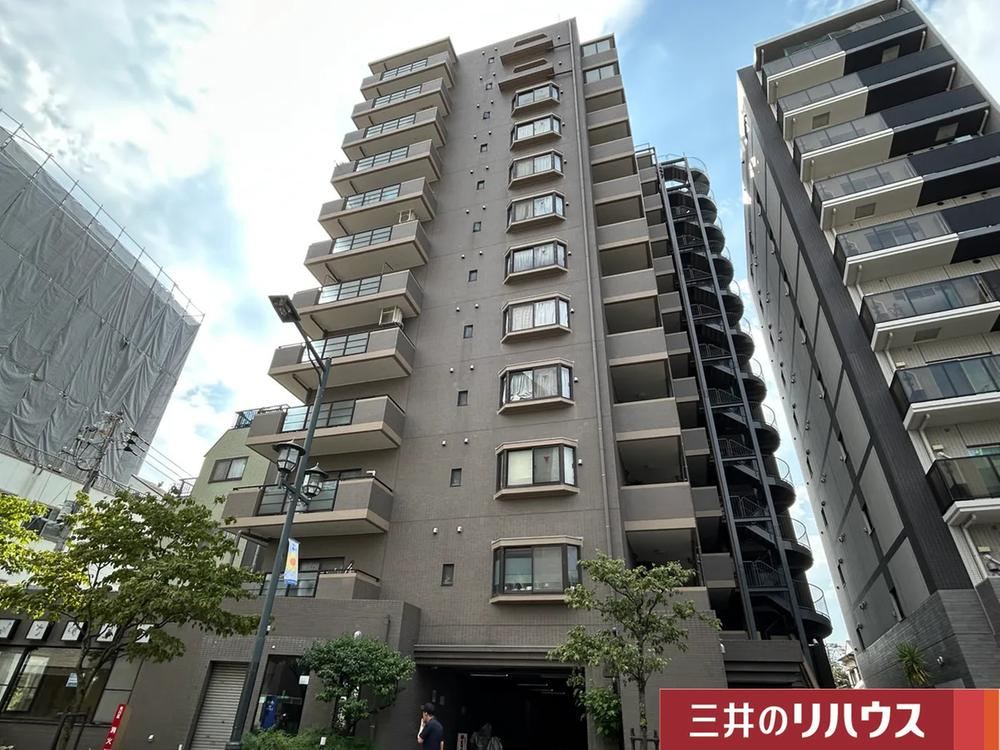2LDK+S apartment in Arakawa Ward, Tokyo - Photo 1