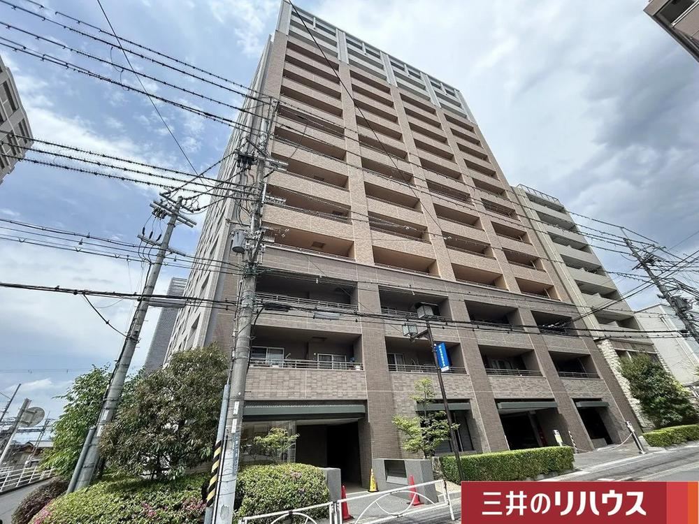 4LDK apartment in Otsu, Shiga - Photo 1