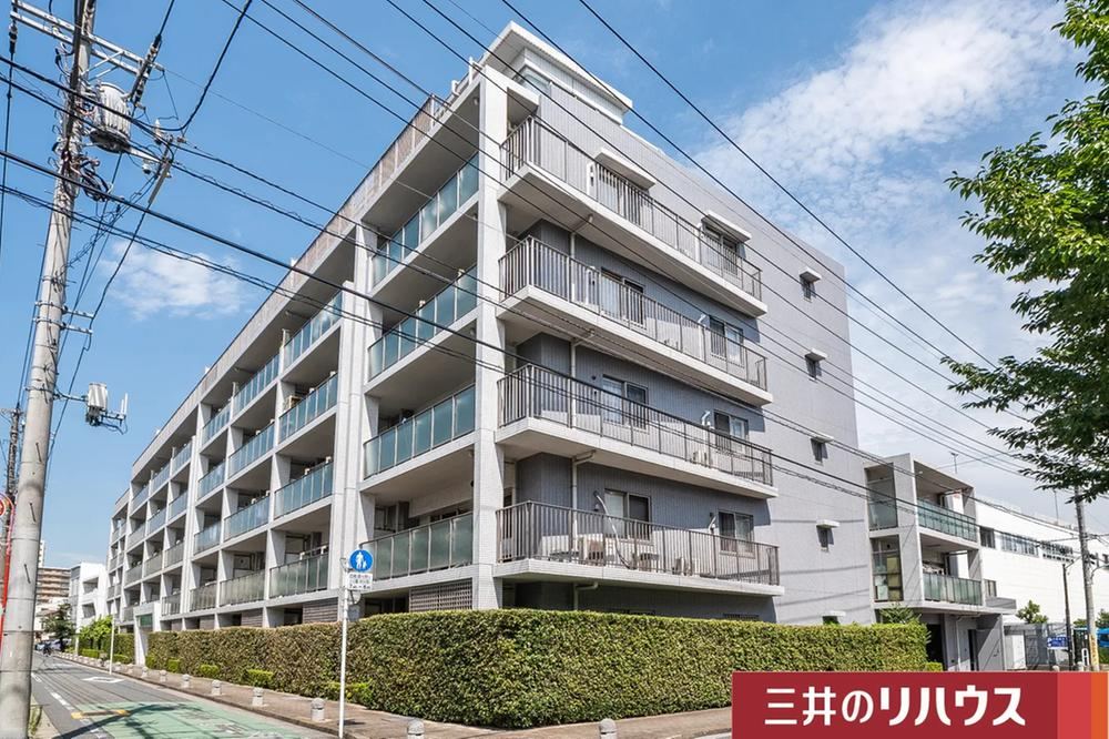 3LDK apartment in Ota Ward, Tokyo - Photo 1