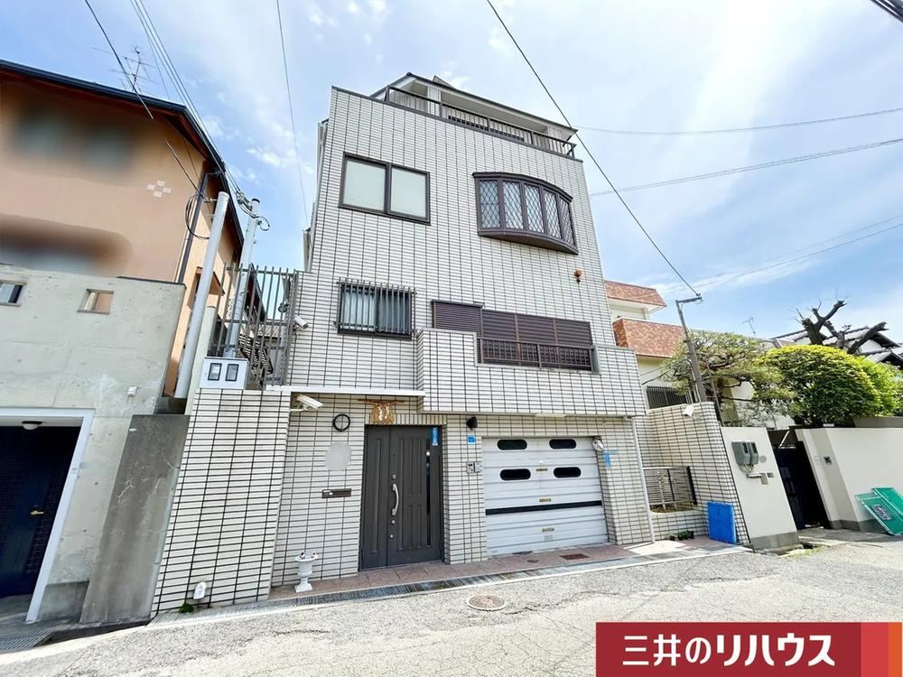 6LDK+S house in Nishinomiya, Hyogo - Photo 1
