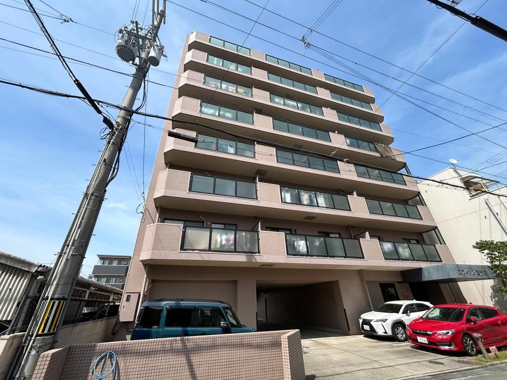 2LDK apartment in Himeji, Hyogo - Photo 1