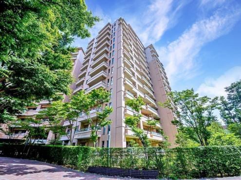 3LDK apartment in Setagaya Ward, Tokyo - Photo 1