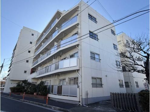 2DK apartment in Adachi Ward, Tokyo - Photo 1