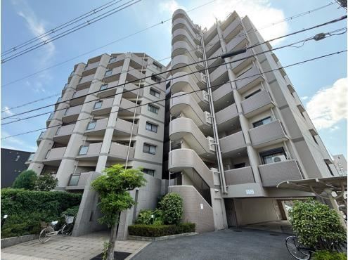 3LDK apartment in Higashisumiyoshi Ward, Osaka - Photo 1