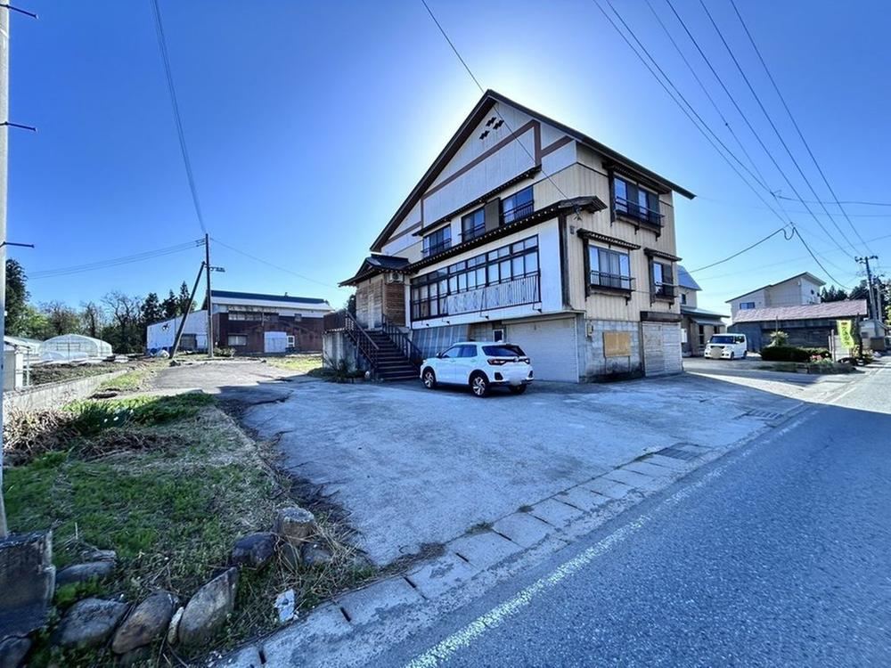 10LDK+S house in Obanazawa, Yamagata - Photo 1