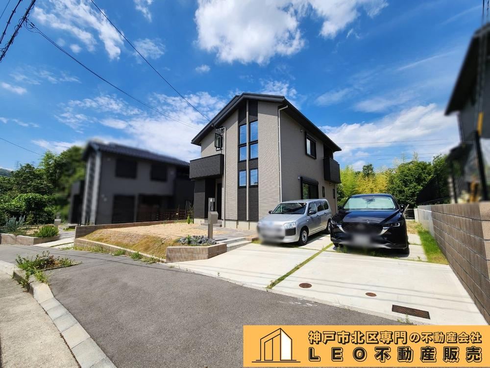 4LDK house in Kita Ward, Kobe, Hyogo - Photo 1