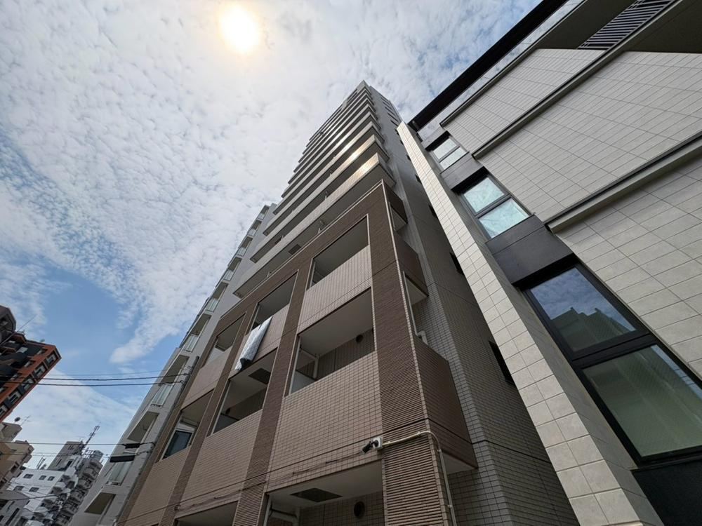 1LDK+S apartment in Shinjuku Ward, Tokyo - Photo 1
