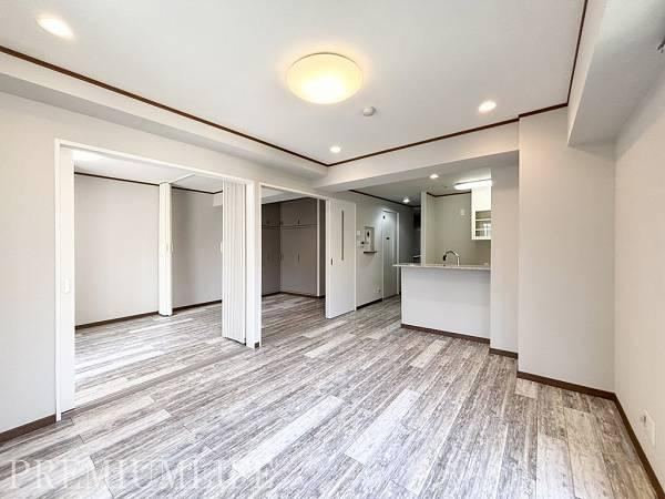 2LDK+S apartment in Edogawa Ward, Tokyo - Photo 1