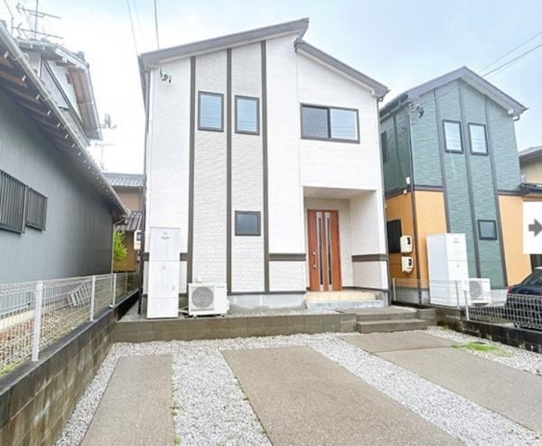 4LDK house in Fukuroi, Shizuoka - Photo 1