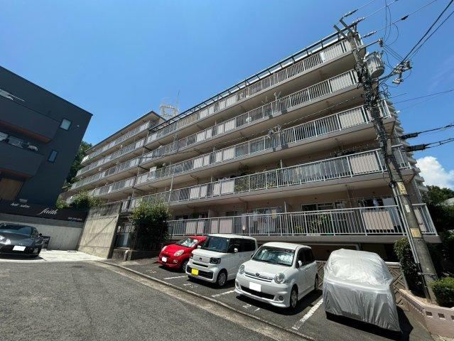 3LDK apartment in Fuchu, Aki District, Hiroshima - Photo 1