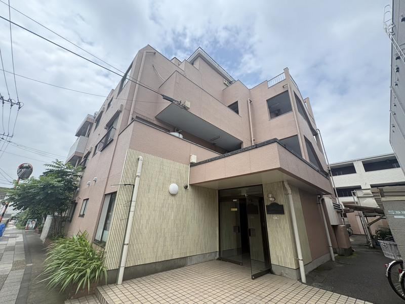 2LDK apartment in Adachi Ward, Tokyo - Photo 1
