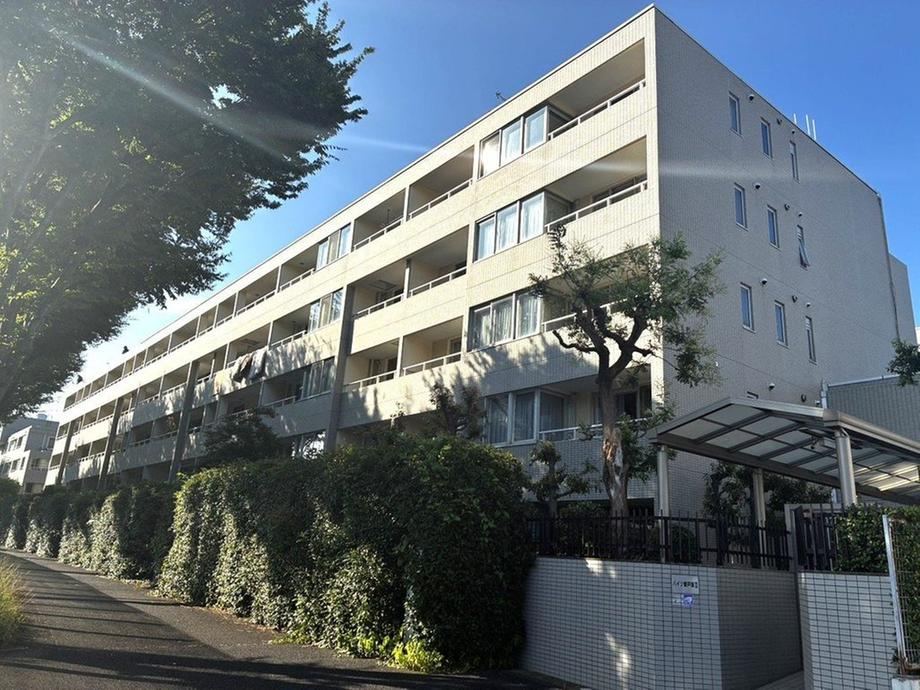 3LDK apartment in Hodogaya Ward, Yokohama, Kanagawa - Photo 1