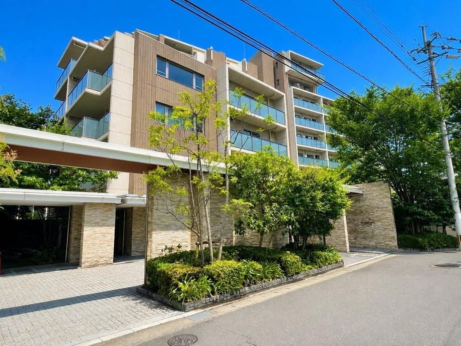 4LDK apartment in Minami Ward, Fukuoka - Photo 1
