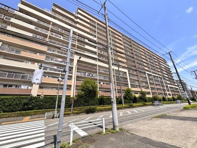 3LDK apartment in Machida, Tokyo - Photo 1