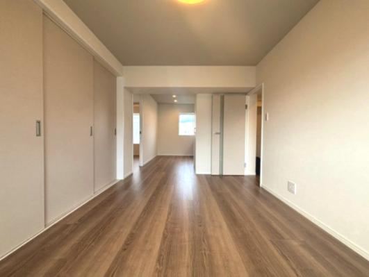 3LDK apartment in Chofu, Tokyo - Photo 1