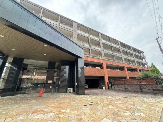 4LDK apartment in Kasuga, Fukuoka - Photo 1