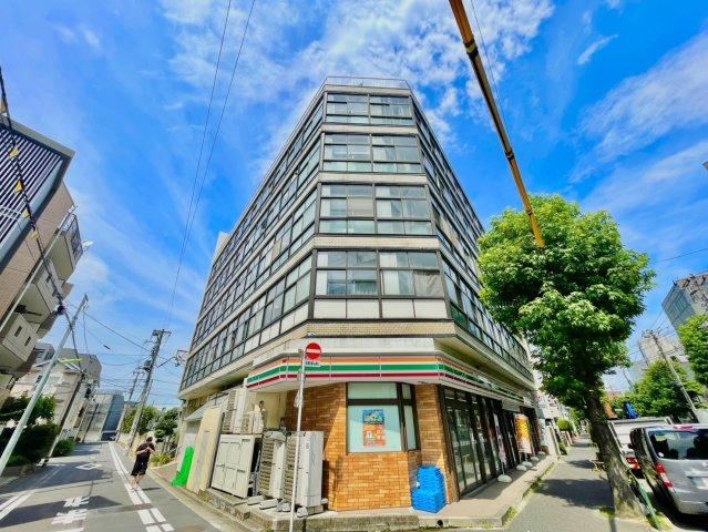 1LDK apartment in Setagaya Ward, Tokyo - Photo 1
