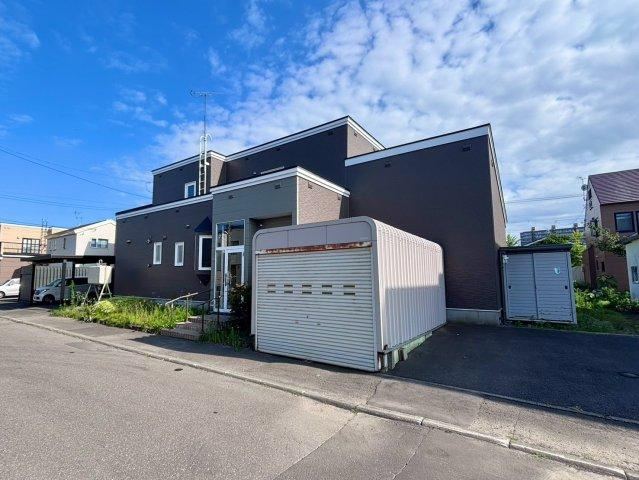 5LDK house in Kita Ward, Sapporo, Hokkaido - Photo 1