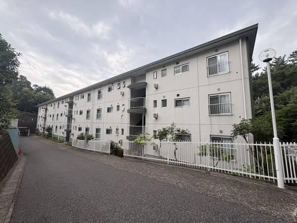 3DK apartment in Narashino, Chiba - Photo 1