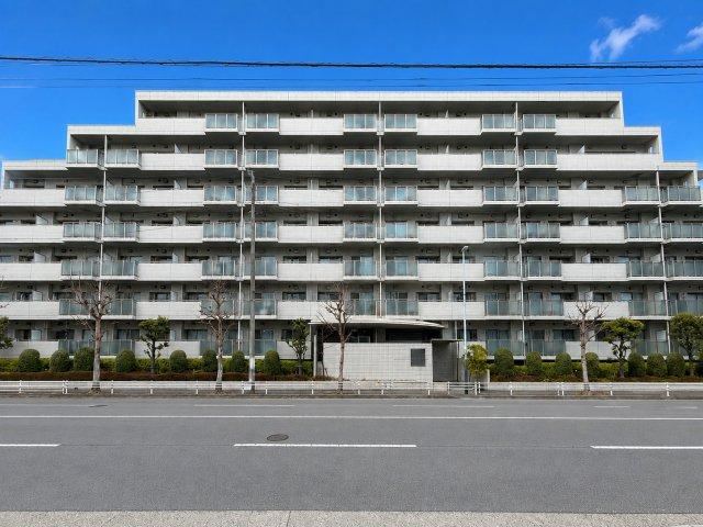 4LDK apartment in Totsuka Ward, Yokohama, Kanagawa - Photo 1