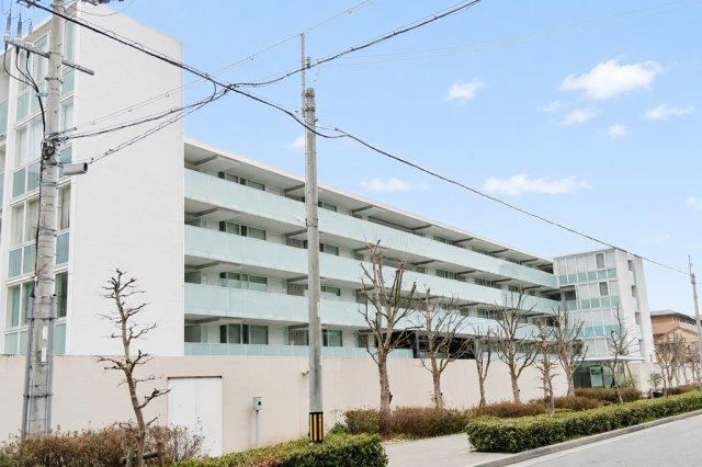 3LDK+S apartment in Ashiya, Hyogo - Photo 1