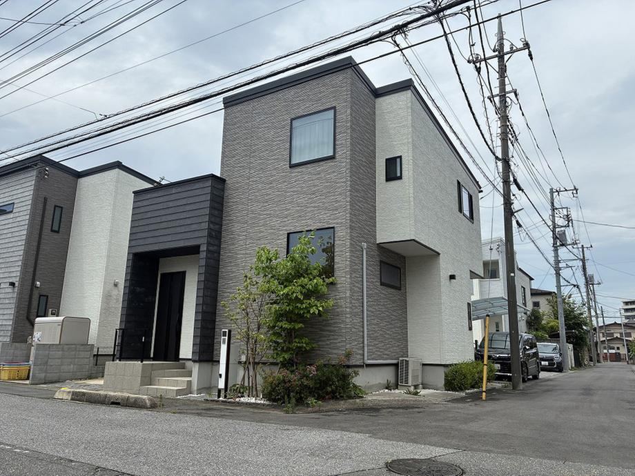 3LDK house in Koshigaya, Saitama - Photo 1