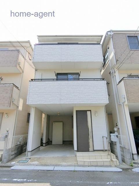 4LDK house in Urawa Ward, Saitama - Photo 1