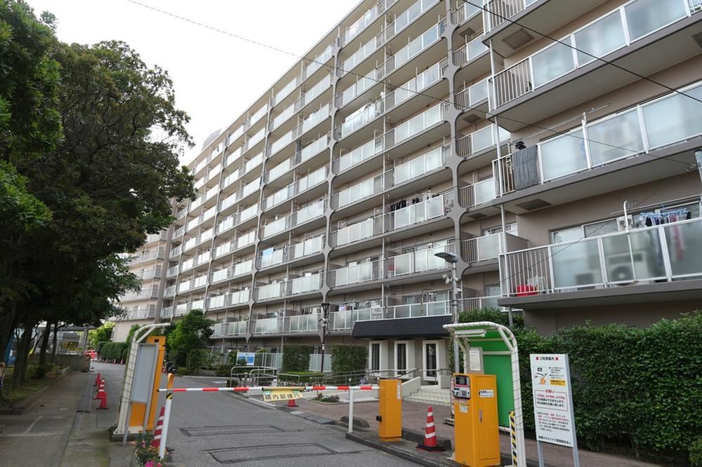 2LDK apartment in Iwatsuki Ward, Saitama - Photo 1