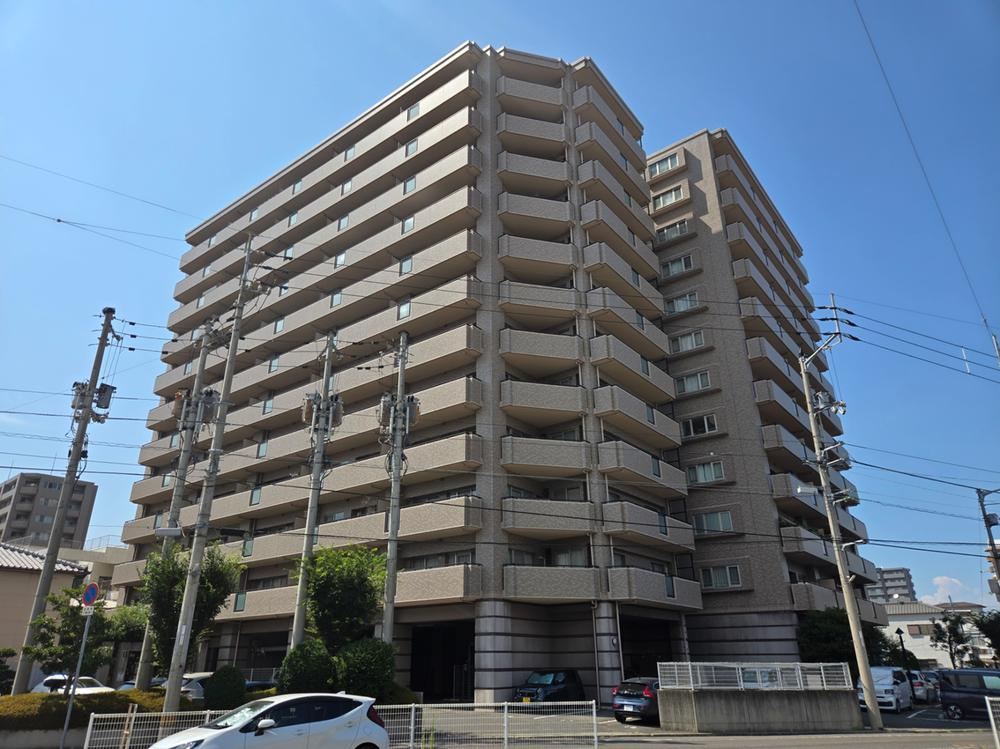 3LDK apartment in Takamatsu, Kagawa - Photo 1