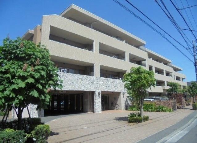 4LDK apartment in Nishitokyo, Tokyo - Photo 1