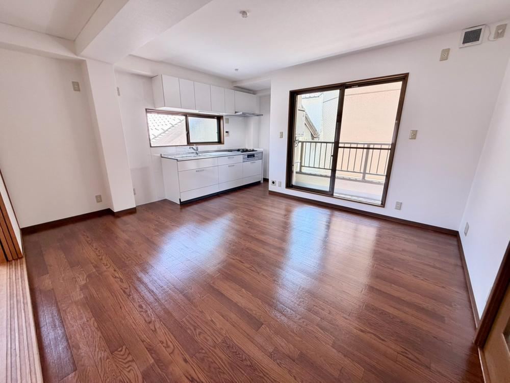 6LDK+S house in Kishiwada, Osaka - Photo 1